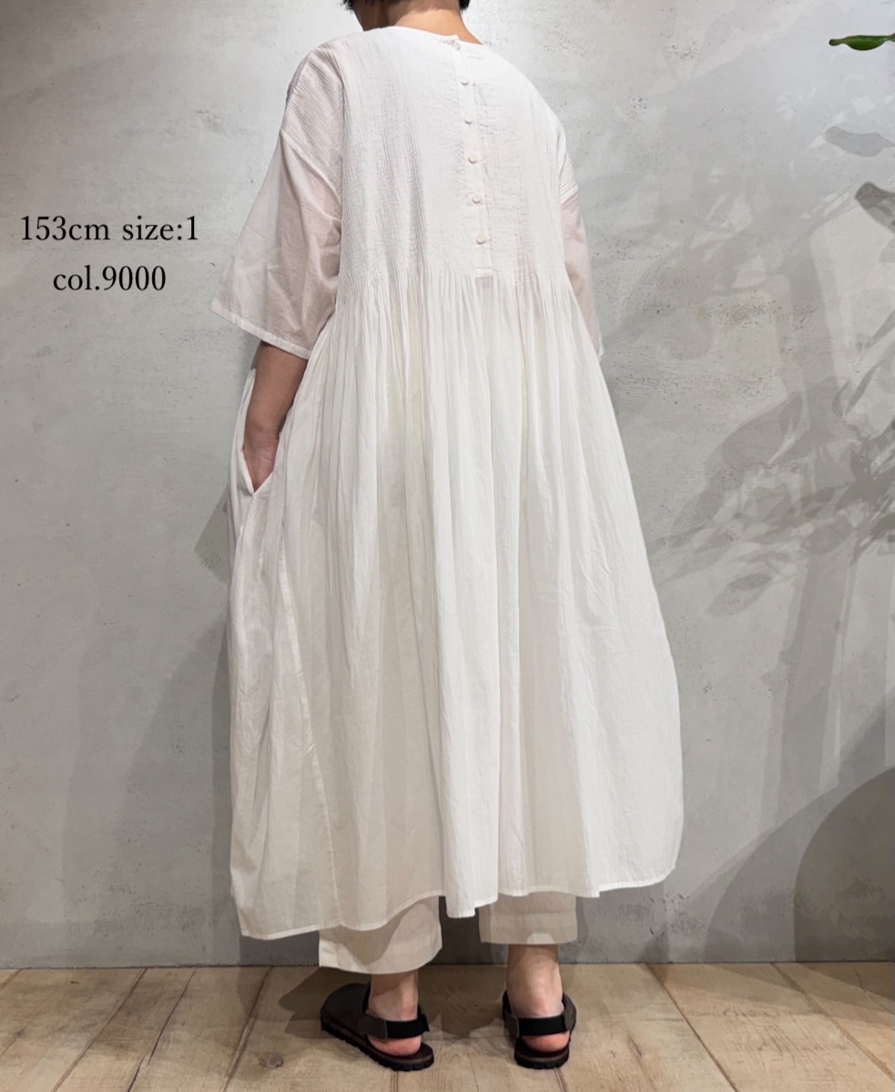 NMDS25223(ワンピース) 80s ORGANIC VOILE PLAIN CREW-NECK P/O DRESS WITH MINI PINTUCK