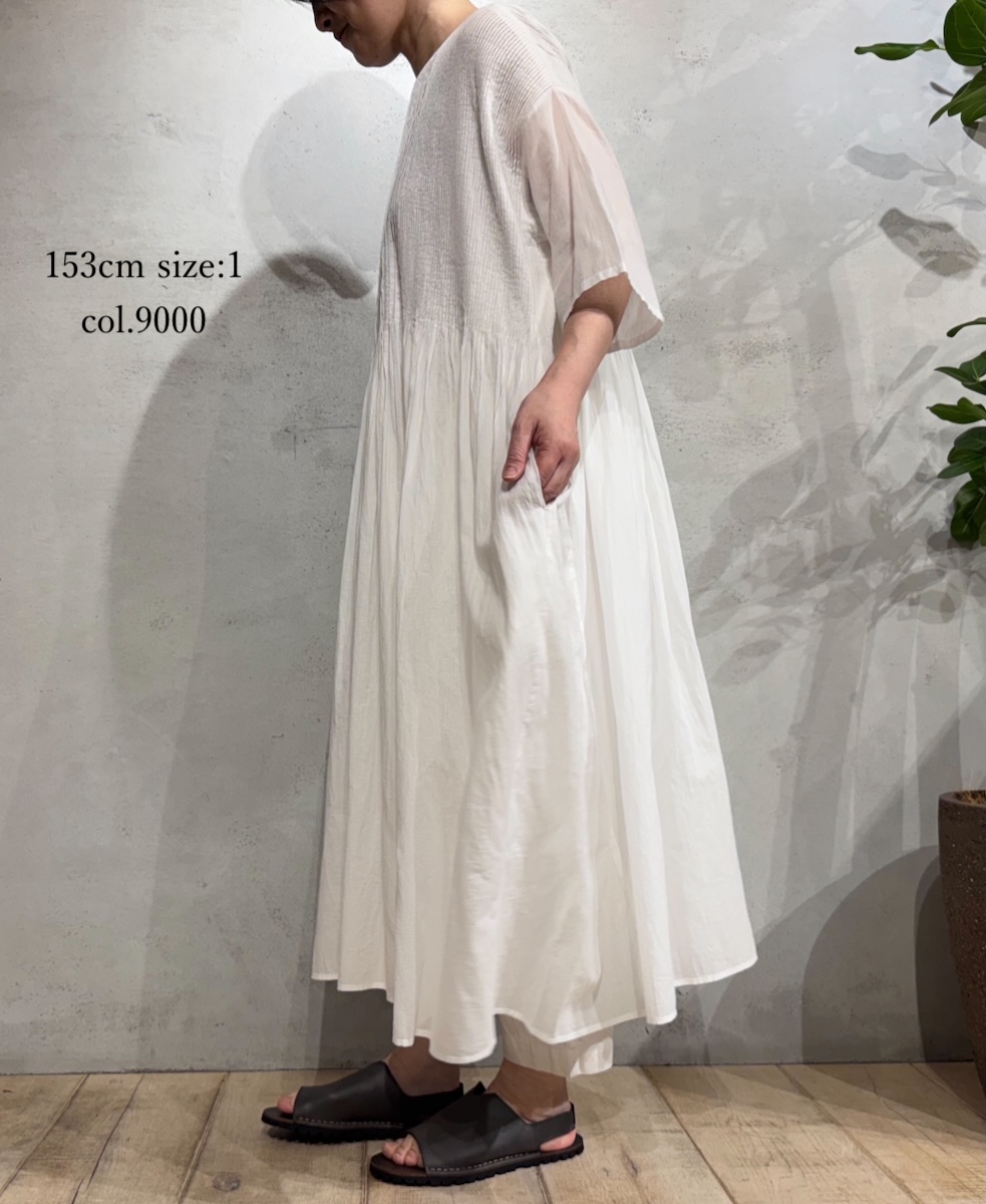 NMDS25223(ワンピース) 80s ORGANIC VOILE PLAIN CREW-NECK P/O DRESS WITH MINI PINTUCK
