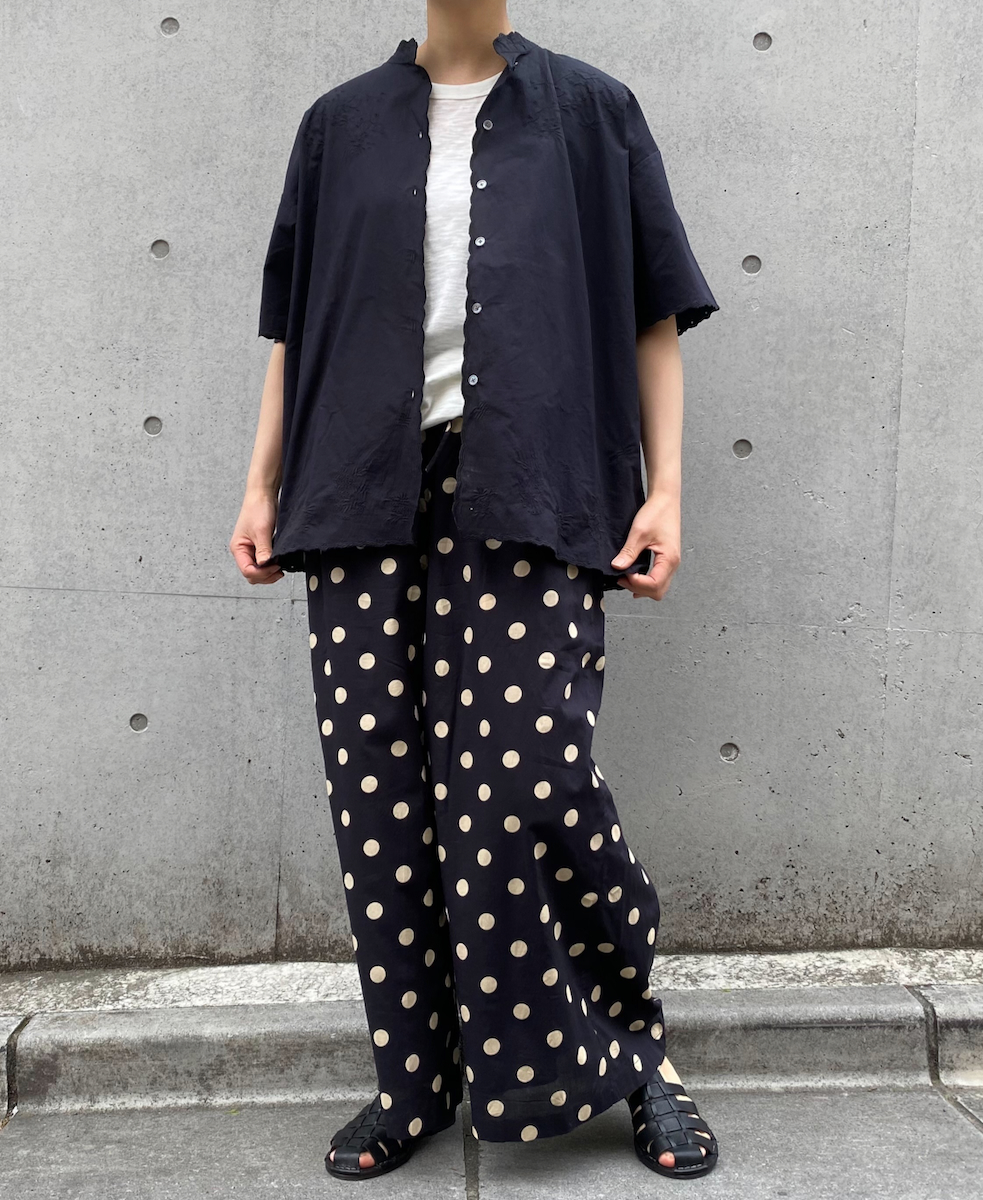 INSL25231(シャツ) 60s POPLIN PLAIN WITH CUT WORK EMBROIDERY MAO COLLAR S/SL SHIRT