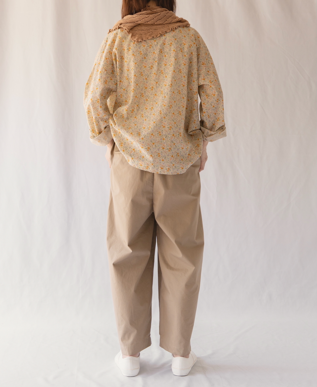 INAM2513FD(スモック) COTTON FLOWER PRINT UTILITY BOAT NECK SMOCK
