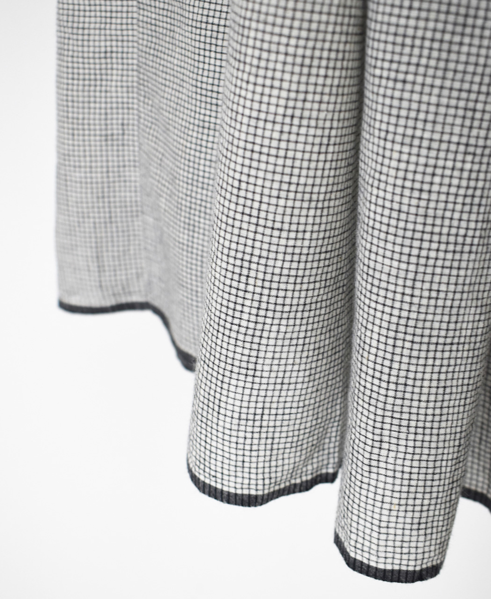 INMDS25055(スカート) HANDWOVEN COTTON SINGLE CHECK FLARED SKIRT WITH PINTUCK