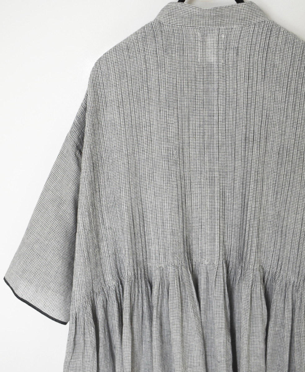 INMDS25054(ワンピース) HANDWOVEN COTTON SINGLE CHECK BANDED COLLAR SHIRT DRESS WITH PINTUCK