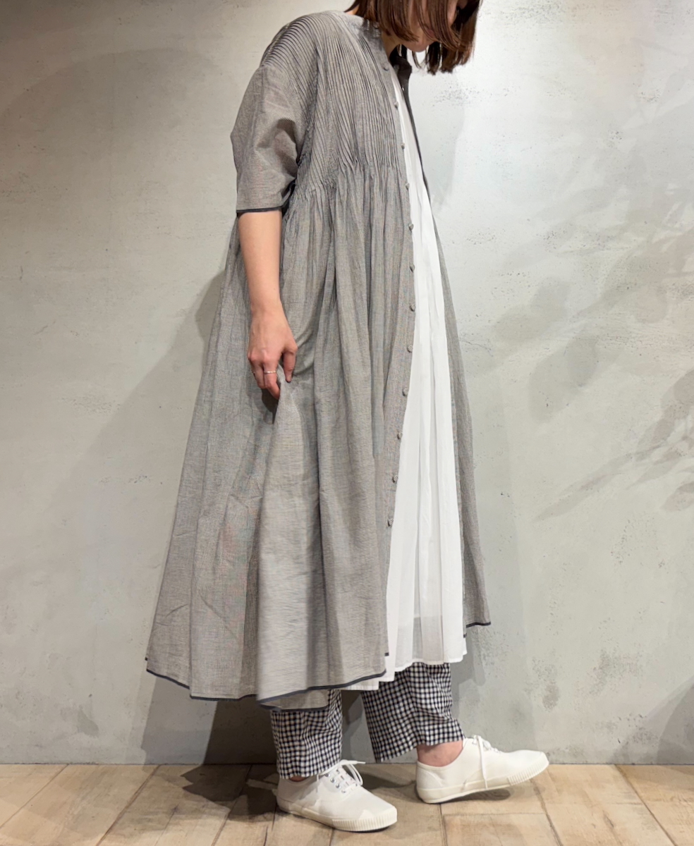 INMDS25054(ワンピース) HANDWOVEN COTTON SINGLE CHECK BANDED COLLAR SHIRT DRESS WITH PINTUCK