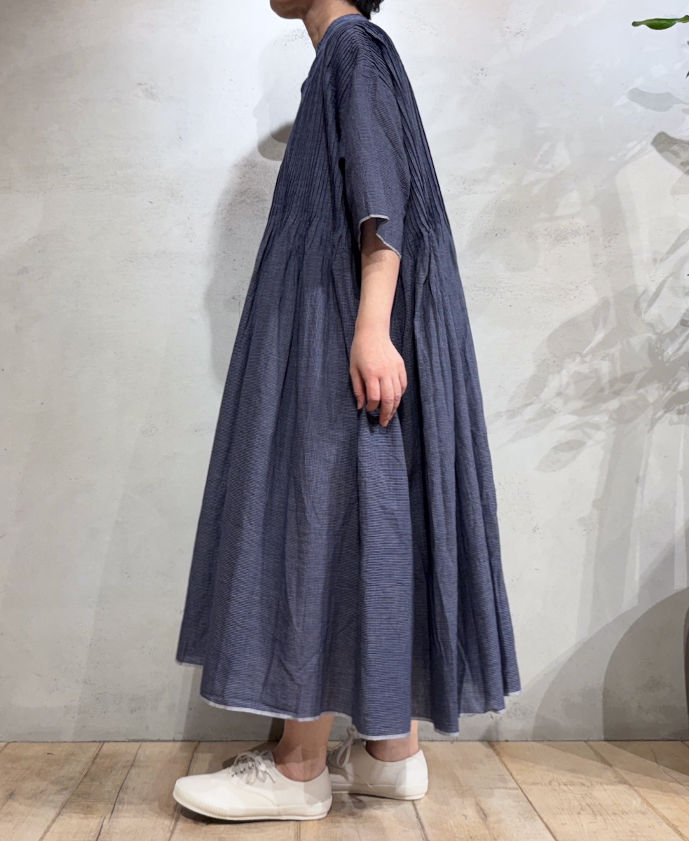 INMDS25054(ワンピース) HANDWOVEN COTTON SINGLE CHECK BANDED COLLAR SHIRT DRESS WITH PINTUCK
