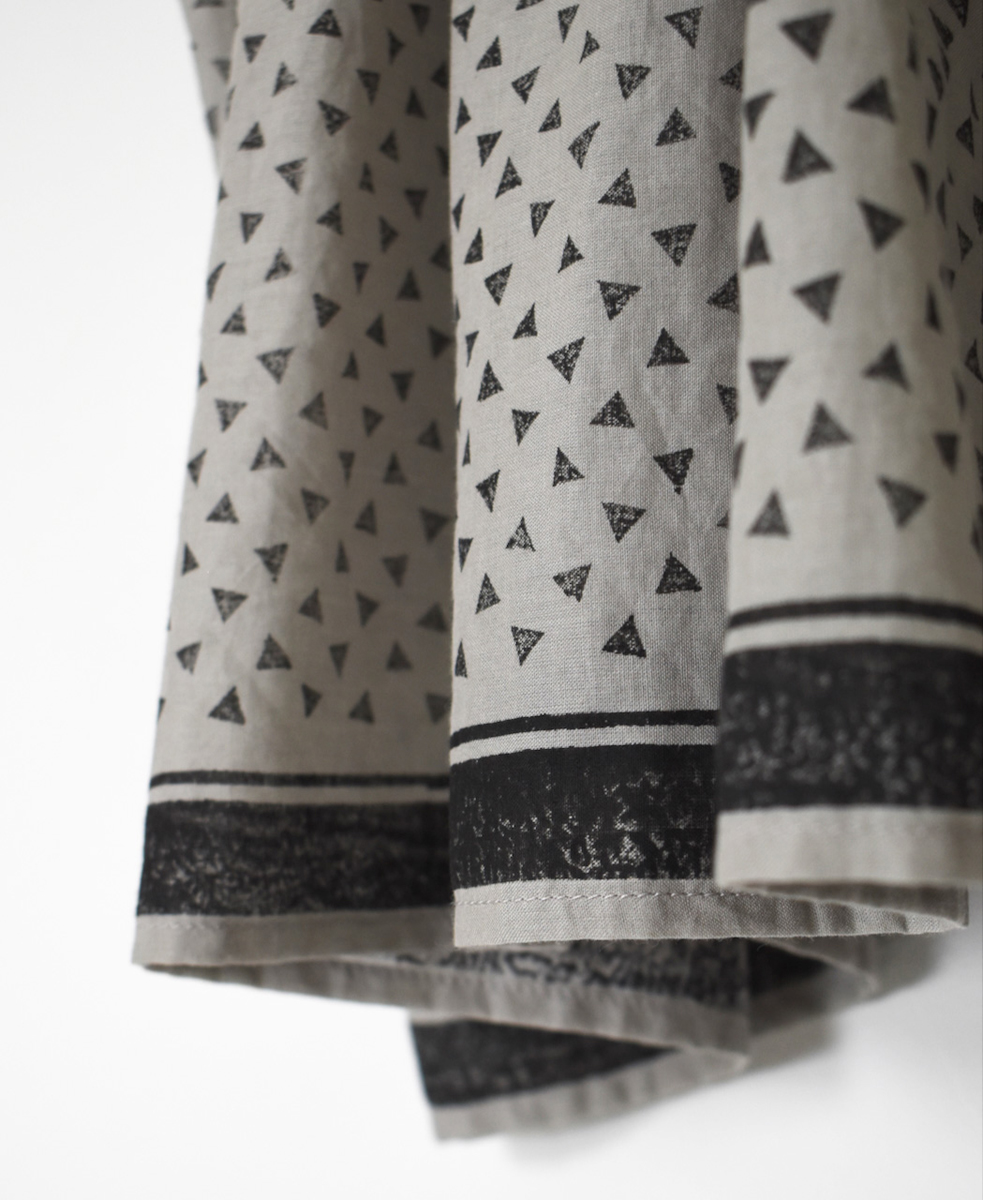 INMDS25102(プルオーバー) 80s VOILE TRIANGLE BLOCK PRINT INVERTED PLEATS BOAT NECK PULLOVER