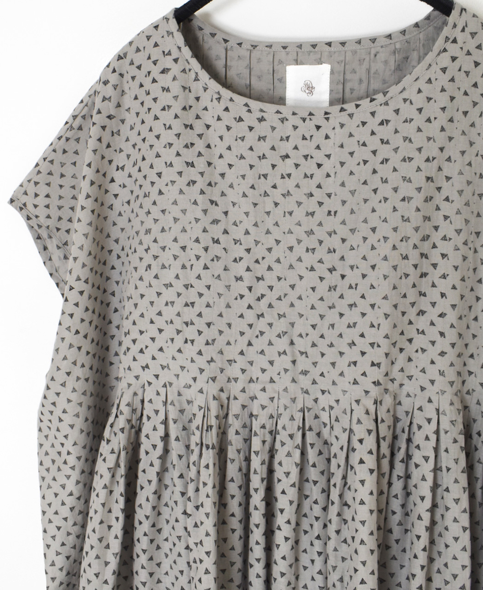INMDS25102(プルオーバー) 80s VOILE TRIANGLE BLOCK PRINT INVERTED PLEATS BOAT NECK PULLOVER