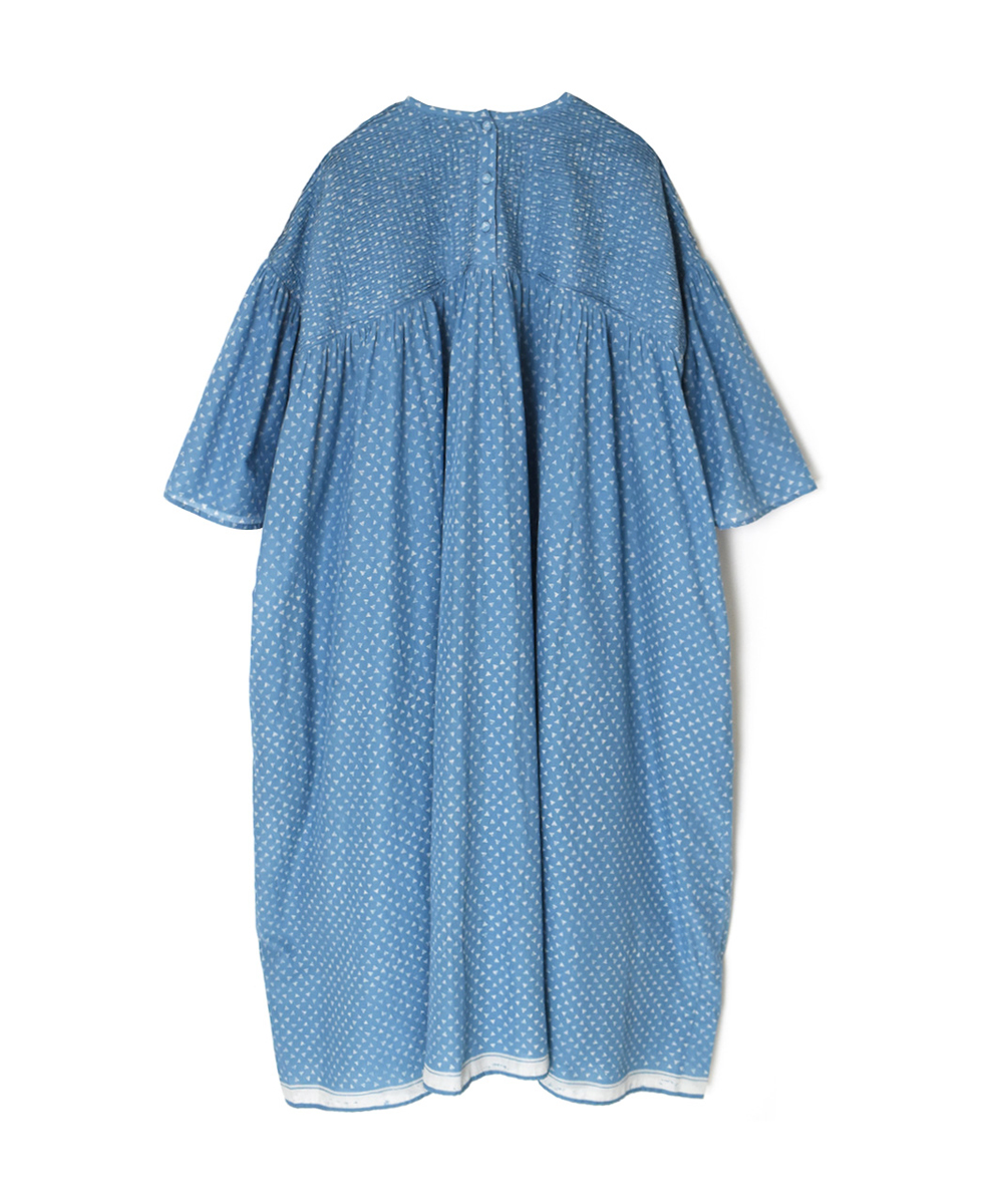 INMDS25103(ワンピース) 80s VOILE TRIANGLE BLOCK PRINT BACK OPENING PULLOVER DRESS WITH MINI PINTUCK
