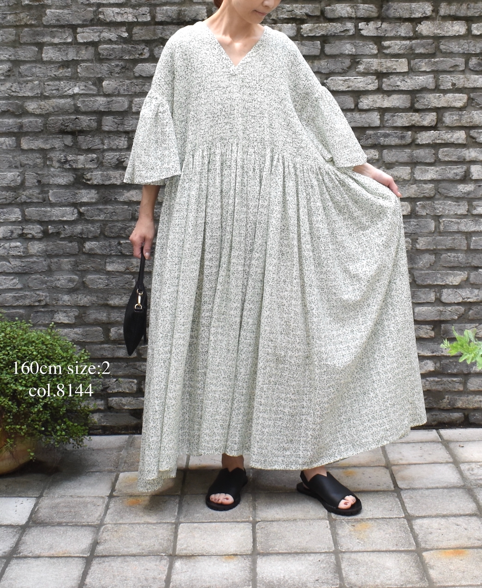 INMDS25093(ワンピース) POWER LOOM COTTON DOBIE CHECK ARABESQUE SCREEN PRINT FLARED/SL DRESS WITH MINI PINTUCK