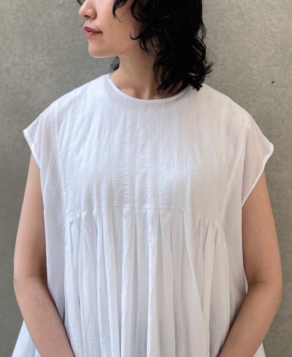 NMDS25222(シャツ) 80s ORGANIC VOILE PLAIN CREW-NECK F/SLEEVE SHIRT WITH INVERTED PLEAT