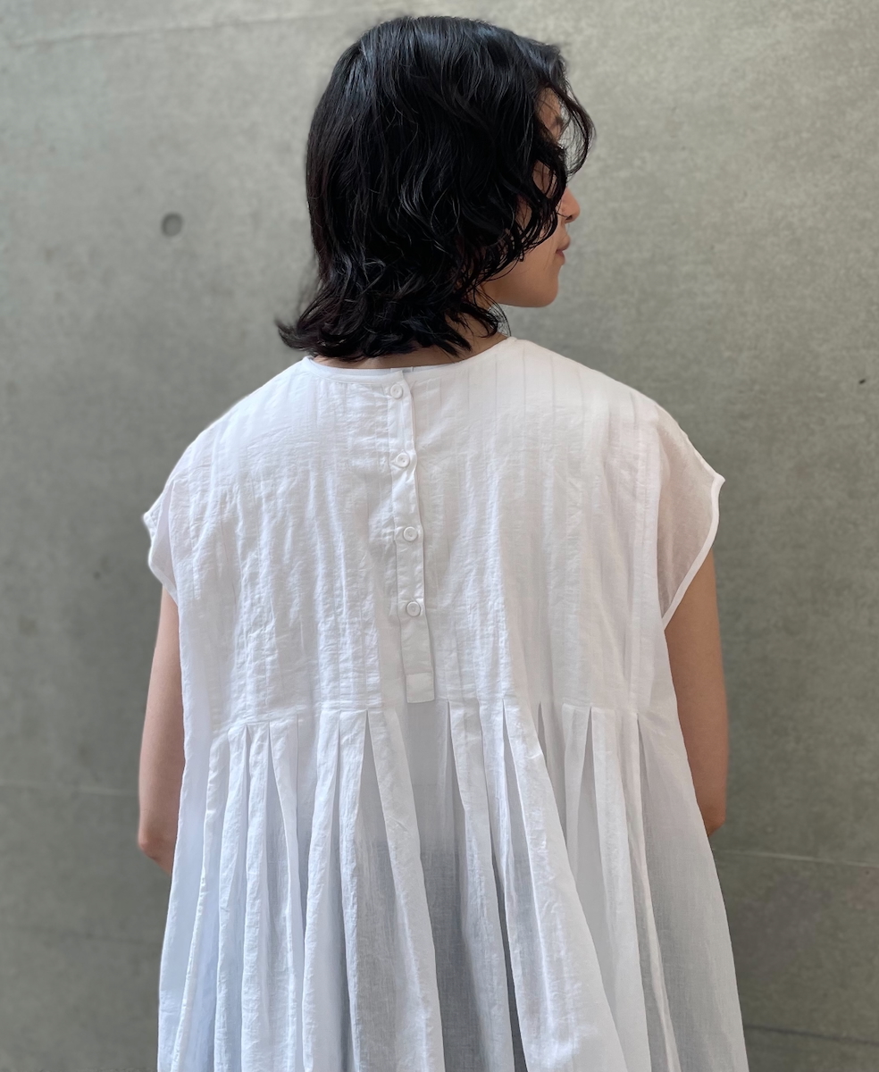 NMDS25222(シャツ) 80s ORGANIC VOILE PLAIN CREW-NECK F/SLEEVE SHIRT WITH INVERTED PLEAT