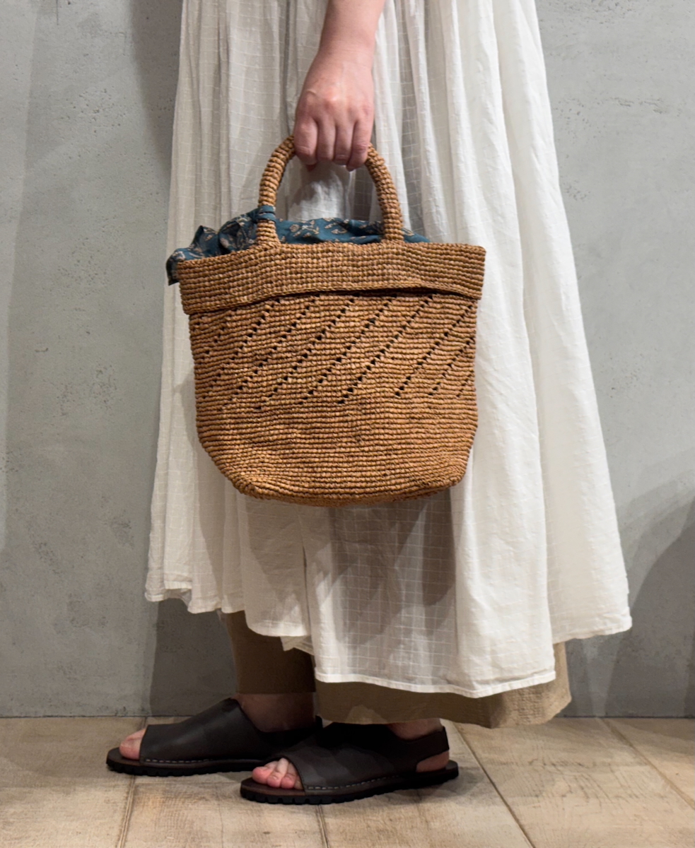 ●ANMDS2301 (バッグ) RAFFIA M BAG (COMBI)