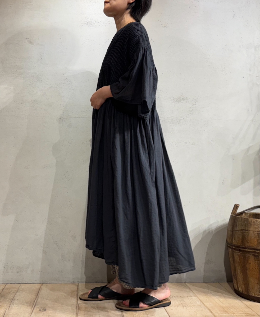 NMDS25253D(ワンピース) 80s ORGANIC DOBIE CHECK(OVERDYE) FLARED SLEEVE DRESS WITH PINTUCK