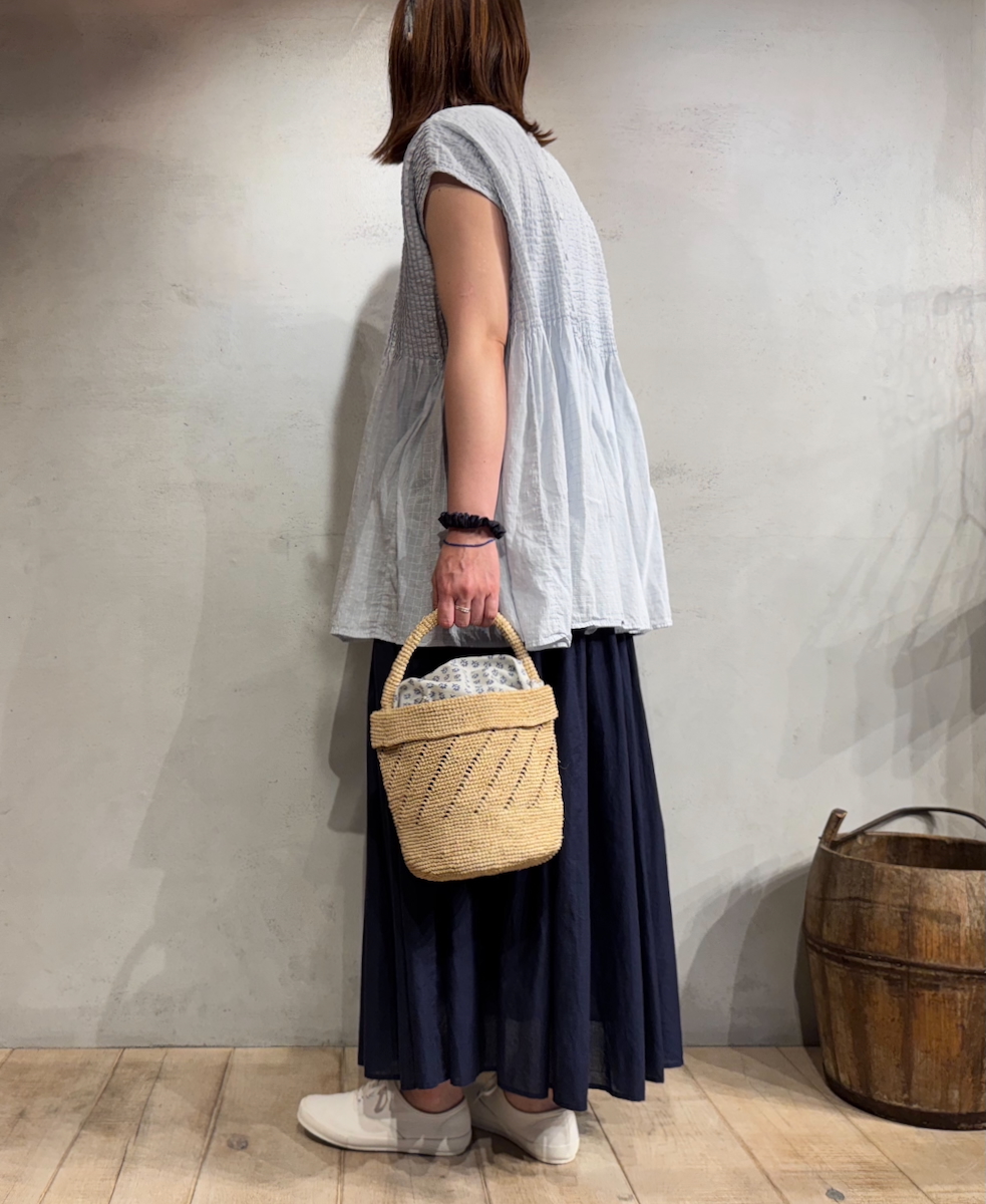 INMDS25045(スカート) 100s KHADI(100s×150s) RANDOM PLEATS FLARED SKIRT