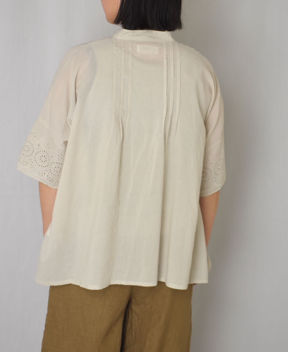 ●INSL24221 (シャツ) 80s VOILE PLAIN WITH CUT WORK LACE BANDED COLLAR PINTUCK SHIRT