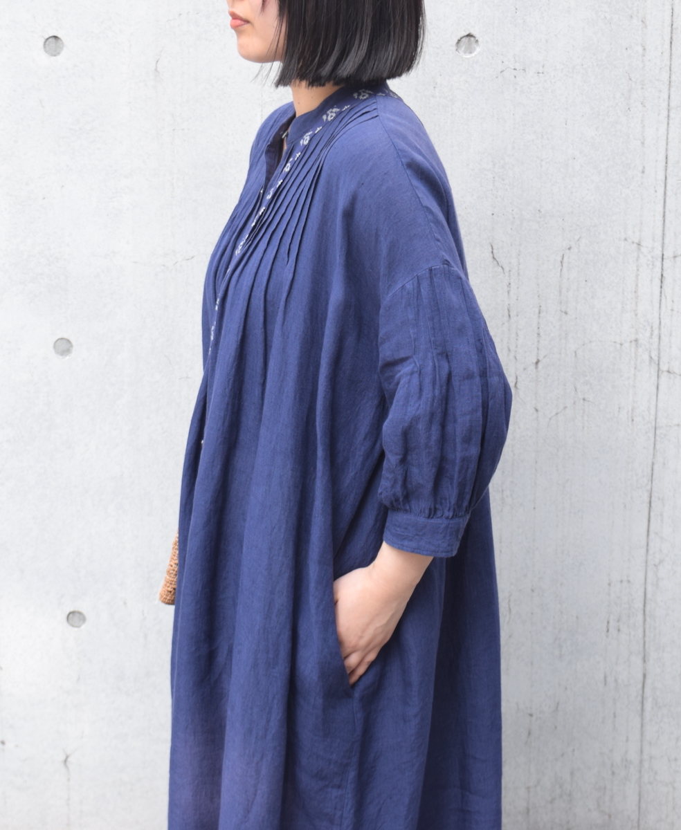 INSL25203(ワンピース) 60s LINEN PLAIN BANDED COLLAR 3/4SL PINTUCK DRESS