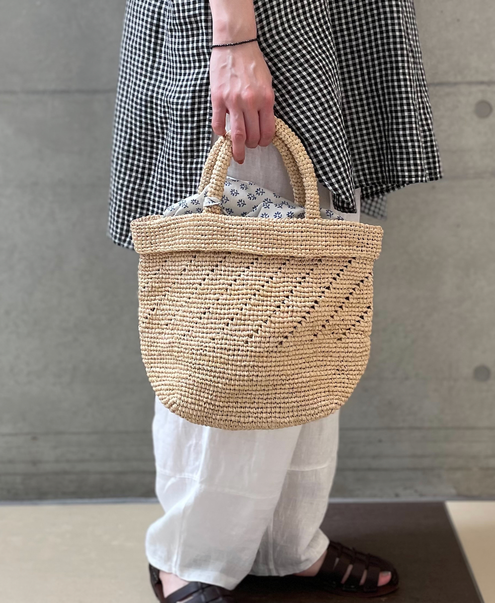 ●ANMDS2301 (バッグ) RAFFIA M BAG (COMBI)