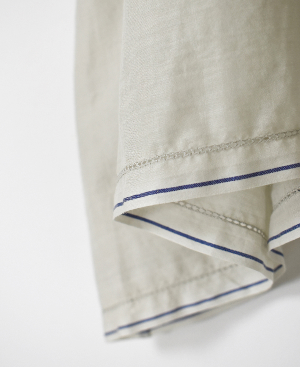 ●NSL25021(シャツ) SUPER FINE VOILE WITH SELVEGE FRILL COLLAR FRENCH/SL SHIRT