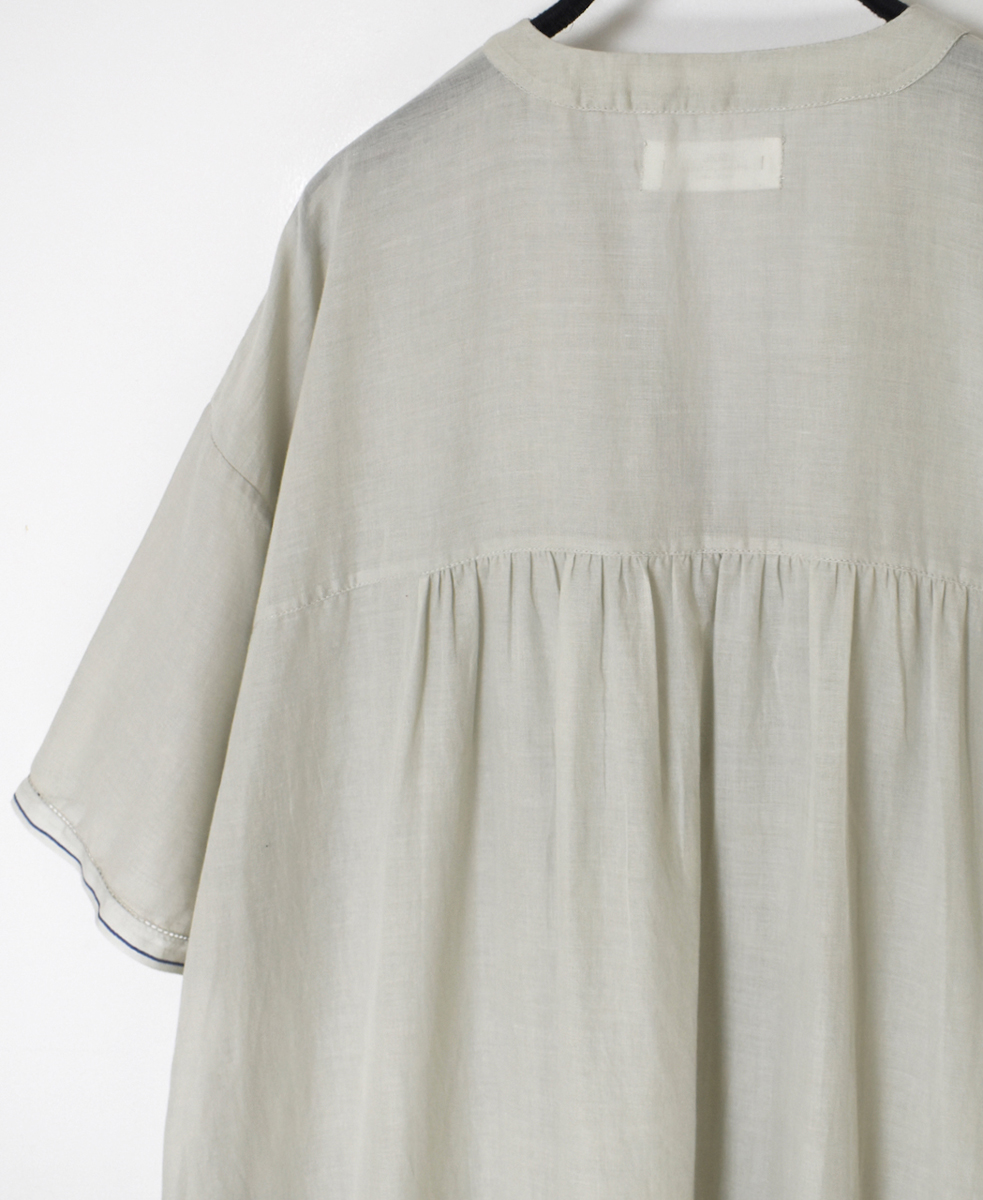 ●NSL25023(ワンピース) SUPER FINE VOILE WITH SELVEGE V-NECK PINTUCK SHORT/SL DRESS