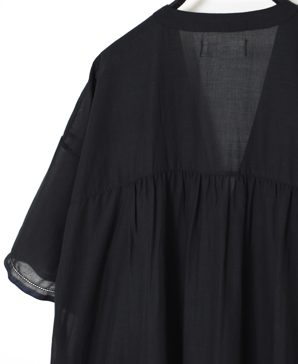 ●NSL25023(ワンピース) SUPER FINE VOILE WITH SELVEGE V-NECK PINTUCK SHORT/SL DRESS