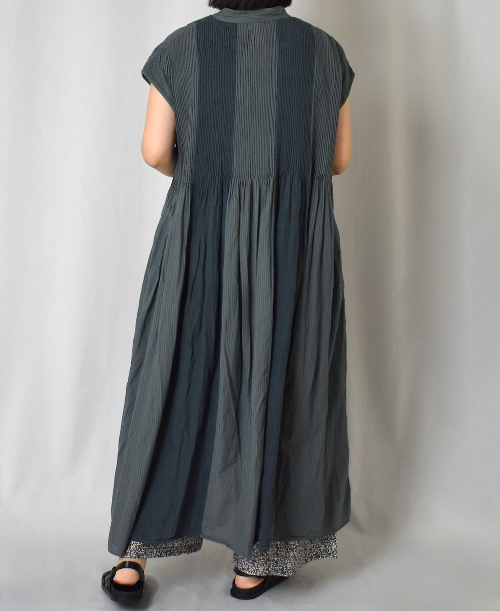 NMDS25234D(ワンピース) COTTON&LINEN PATCHWORK(OVERDYE) CREW-NECK BANDED F/SL SHIRT DRESS WITH MINI PINTUCK