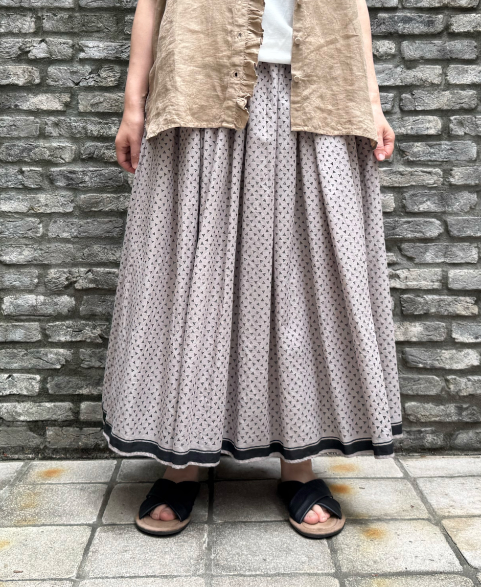 ●INMDS25105(スカート) 80s VOILE TRIANGLE BLOCK PRINT GATHERED SKIRT
