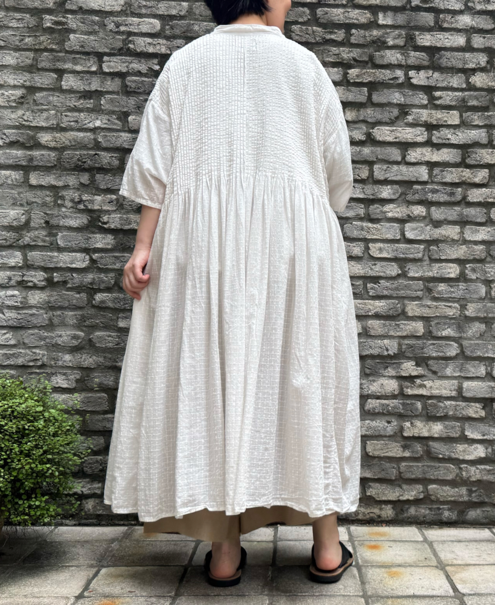 ●NMDS25254D(ワンピース) 80s ORGANIC DOBIE CHECK(OVERDYE) BANDED COLLAR MAXI DRESS WITH PINTUCK