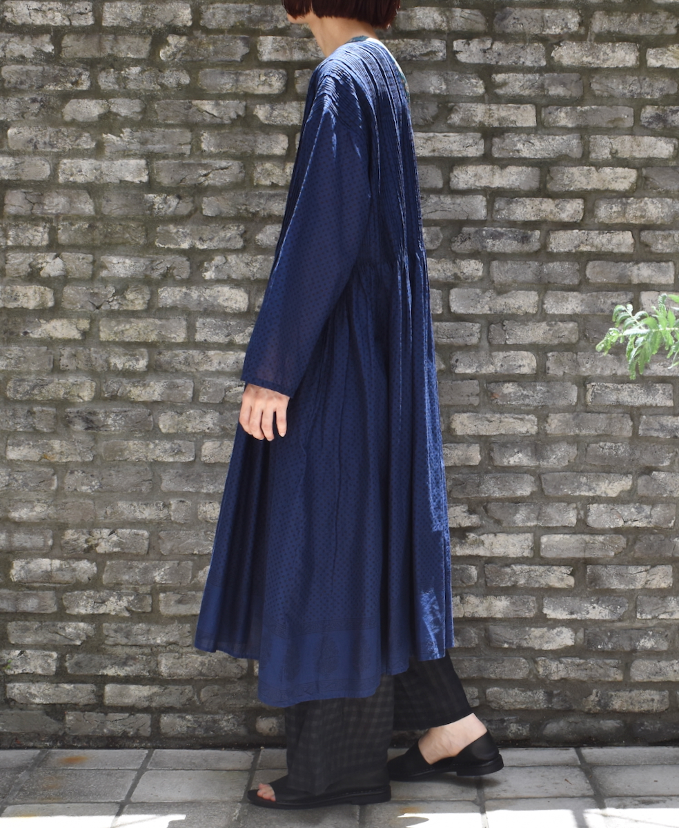 NMDS25262(ワンピース) 80s VOIL DOT&TREE BLOCK PRINT CREW-NECK DRESS WITH RANDOM PLEATS