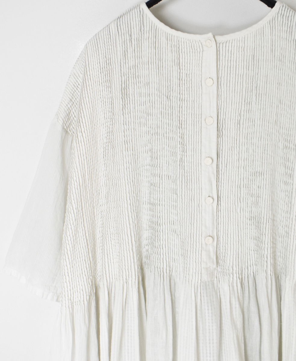 NMDS25232D(ワンピース) COTTON&LINEN PATCHWORK(OVERDYE) CREW-NECK S/SL SHIRT DRESS WITH MINI PINTUCK