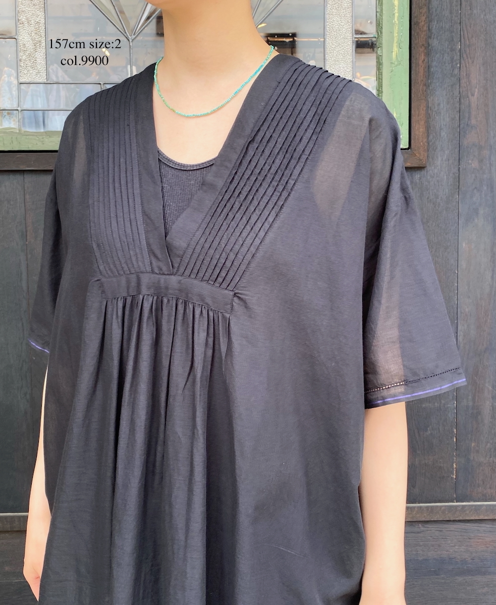 ●NSL25023(ワンピース) SUPER FINE VOILE WITH SELVEGE V-NECK PINTUCK SHORT/SL DRESS