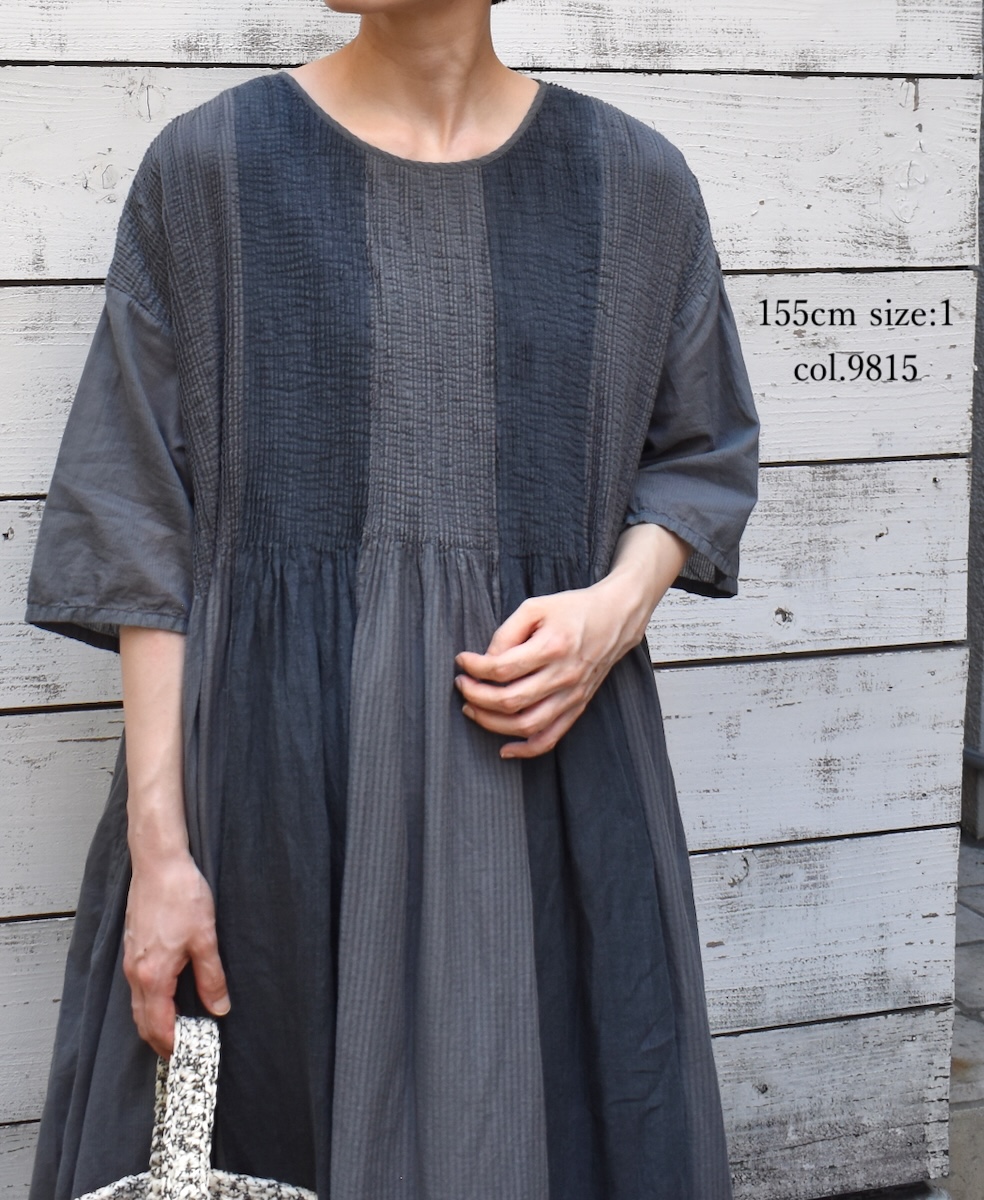 NMDS25232D(ワンピース) COTTON&LINEN PATCHWORK(OVERDYE) CREW-NECK S/SL SHIRT DRESS WITH MINI PINTUCK
