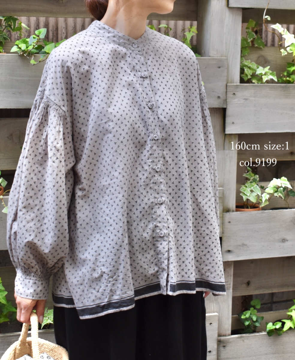 ●INMDS25101(シャツ) 80s VOILE TRIANGLE BLOCK PRINT BANDED COLLAR SHIRT WITH MINI PINTUCK