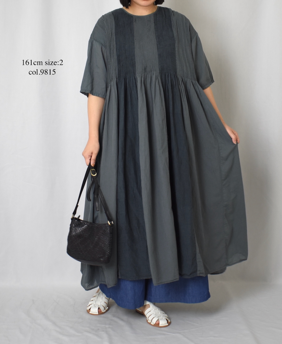 NMDS25232D(ワンピース) COTTON&LINEN PATCHWORK(OVERDYE) CREW-NECK S/SL SHIRT DRESS WITH MINI PINTUCK