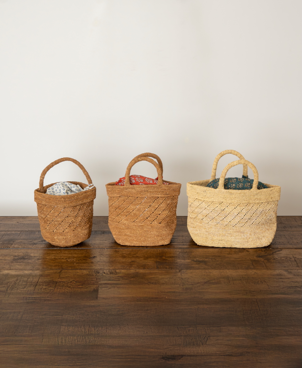 ●ANMDS2301 (バッグ) RAFFIA M BAG (COMBI)