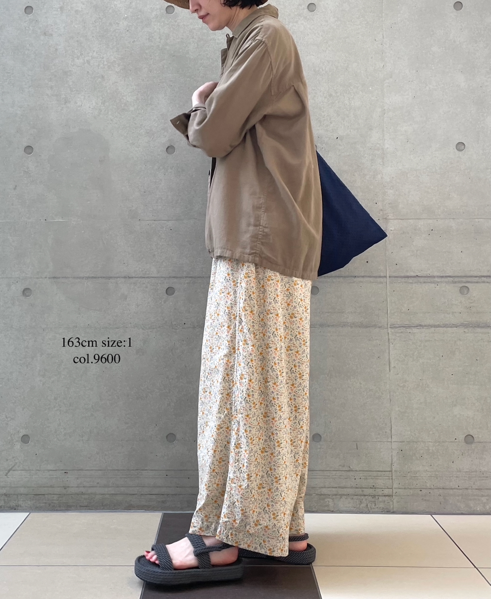 INAM2516FD(パンツ) COTTON FLOWER PRINT GATHERED EASY PANTS WITH LINING