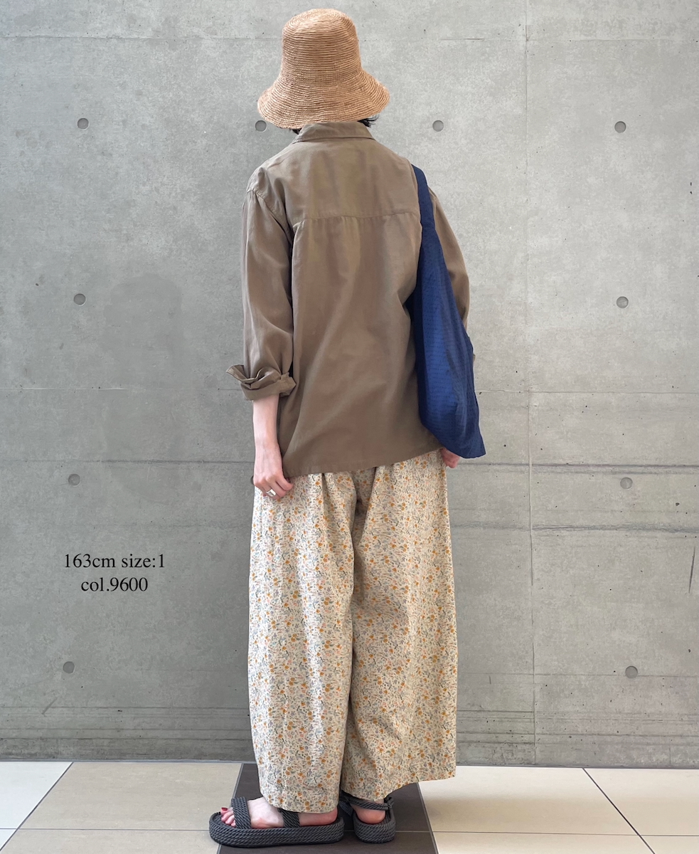 INAM2516FD(パンツ) COTTON FLOWER PRINT GATHERED EASY PANTS WITH LINING
