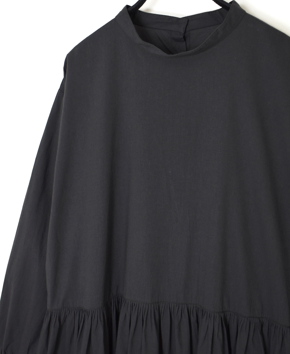 ●NMDS25524(ワンピース) 60s ORGANIC CAMBRIC PLAIN BACK OPENING STAND COLLAR DRESS
