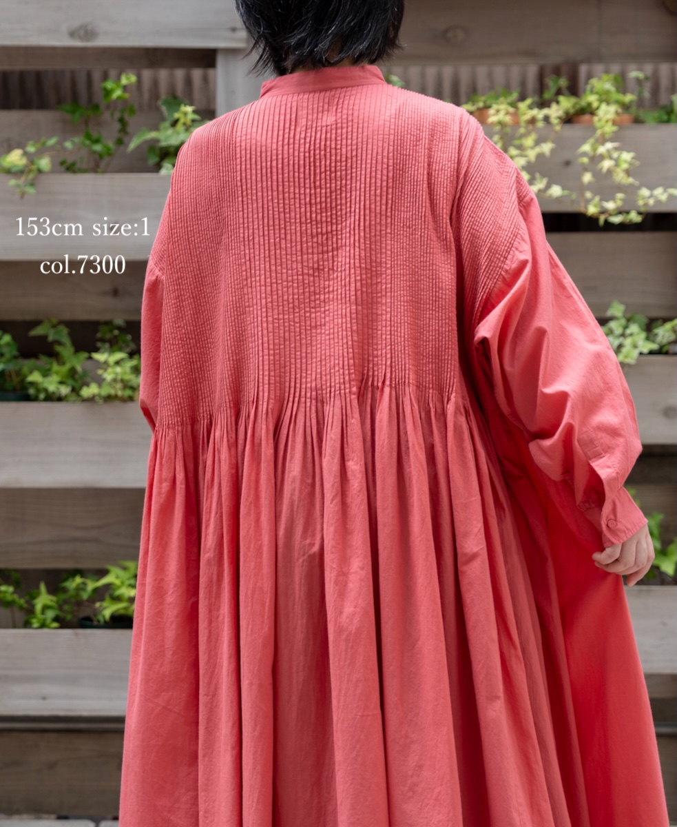 ●NMDS25523(ワンピース) 60s ORGANIC CAMBRIC PLAIN BANDED COLLAR DRESS WITH MINI PINTUCK
