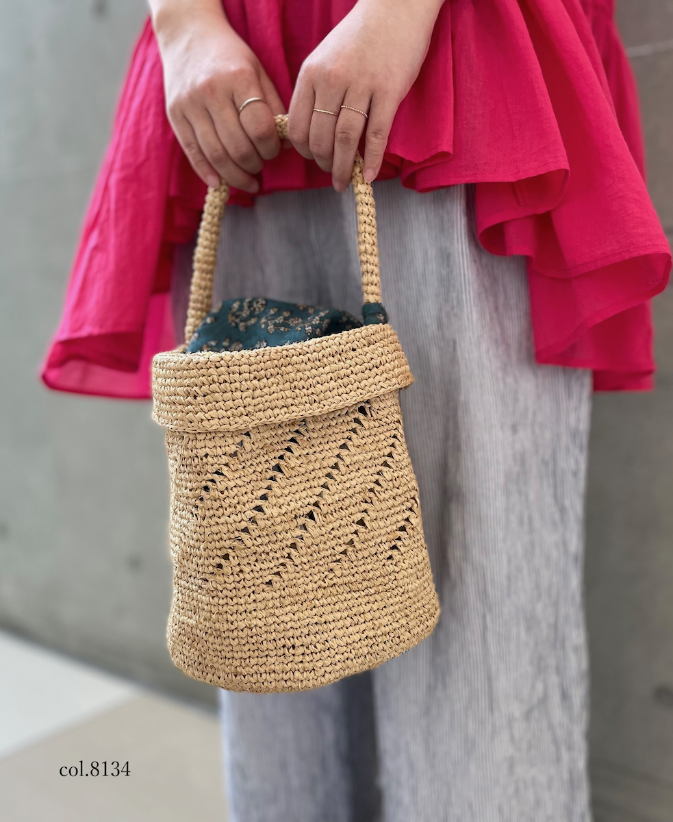 ANMDS2501(バッグ) RAFFIA ONE HANDLE BARREL BAG