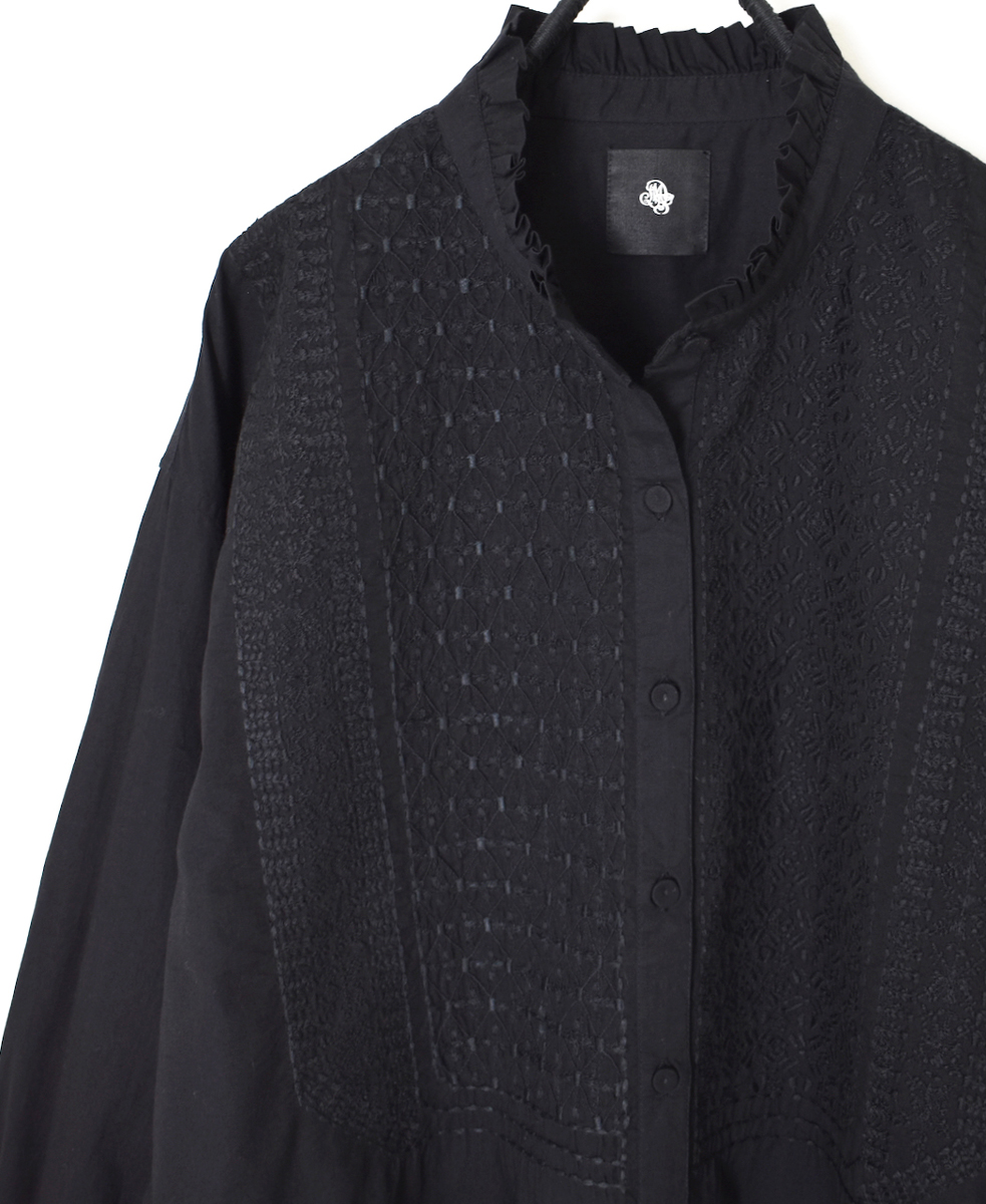 NMDS25531(シャツ) 60s ORGANIC CAMBRIC WITH EMB FRILL COLLAR EMB SHIRT