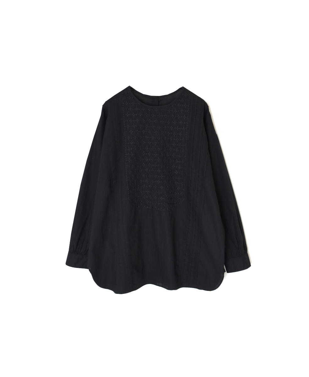 NMDS25533(シャツ) 60s ORGANIC CAMBRIC BACK OPENING CREW-NECK PINTUCK&EMB SHIRT