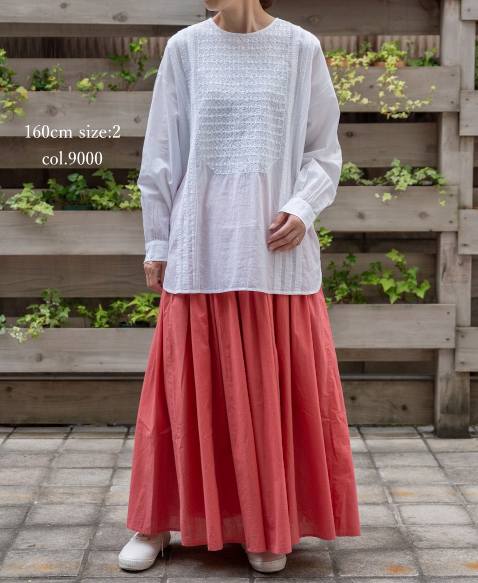 NMDS25533(シャツ) 60s ORGANIC CAMBRIC BACK OPENING CREW-NECK PINTUCK&EMB SHIRT