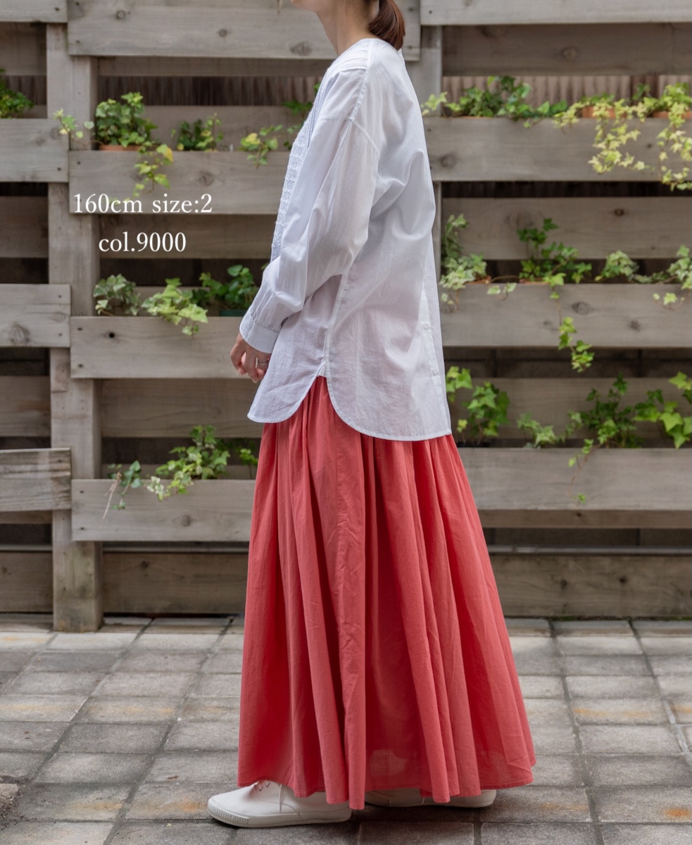 NMDS25533(シャツ) 60s ORGANIC CAMBRIC BACK OPENING CREW-NECK PINTUCK&EMB SHIRT