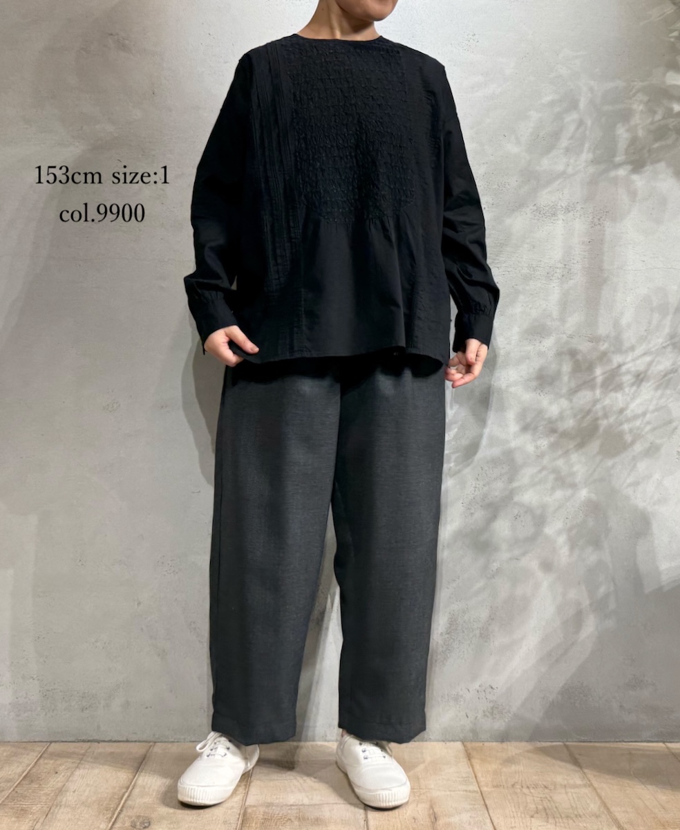 NMDS25533(シャツ) 60s ORGANIC CAMBRIC BACK OPENING CREW-NECK PINTUCK&EMB SHIRT