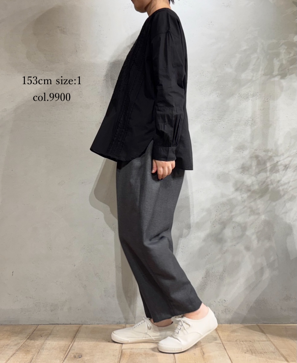 NMDS25533(シャツ) 60s ORGANIC CAMBRIC BACK OPENING CREW-NECK PINTUCK&EMB SHIRT