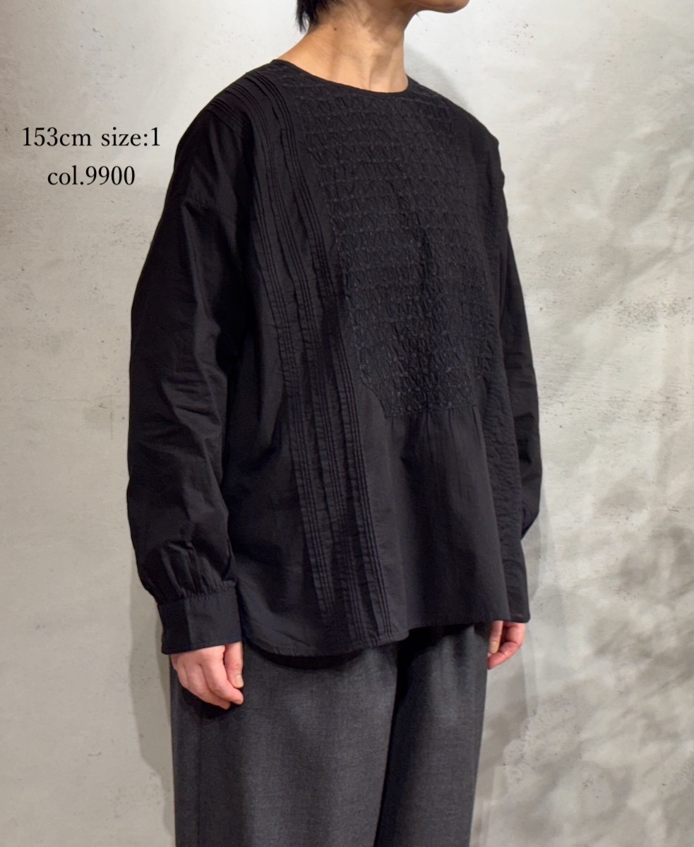 NMDS25533(シャツ) 60s ORGANIC CAMBRIC BACK OPENING CREW-NECK PINTUCK&EMB SHIRT