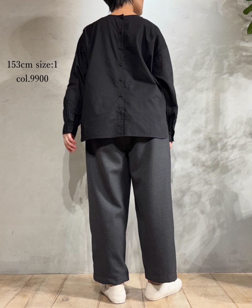 NMDS25533(シャツ) 60s ORGANIC CAMBRIC BACK OPENING CREW-NECK PINTUCK&EMB SHIRT
