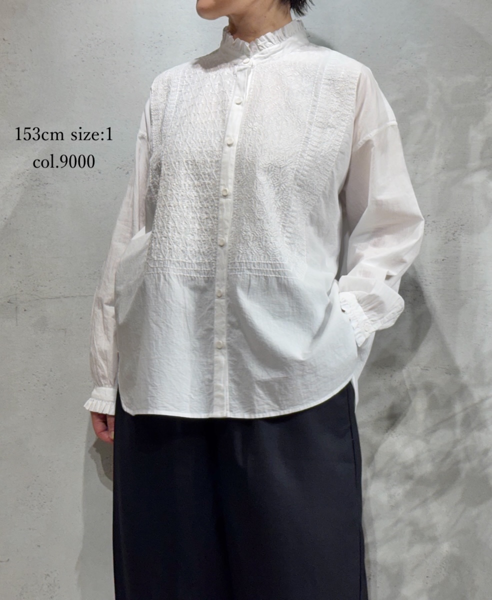 NMDS25531(シャツ) 60s ORGANIC CAMBRIC WITH EMB FRILL COLLAR EMB SHIRT