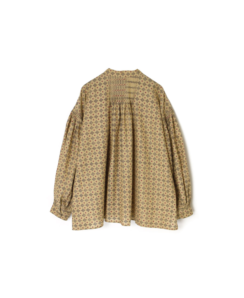 INMDS25771(シャツ) 80s COTTON VOILE CONTRAST FLOWER HAND SCREEN PRINT BANDED COLLAR SHIRT WITH MINI PINTUCK