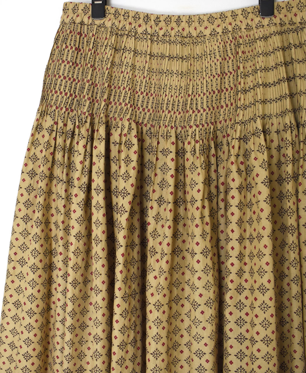INMDS25774(スカート) 80s COTTON VOILE CONTRAST FLOWER HAND SCREEN PRINT FLARED SKIRT WITH MINI PINTUCK