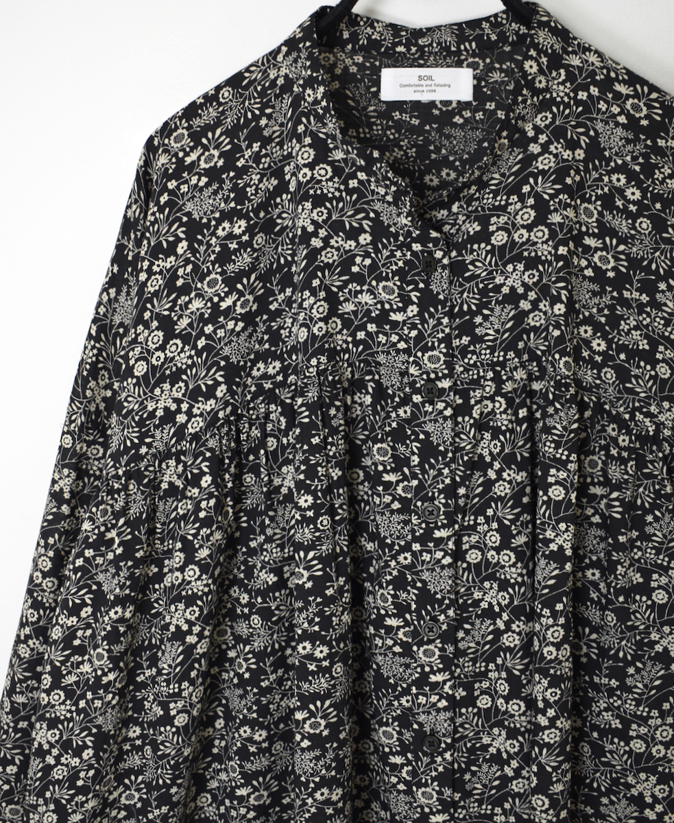 NSL25573(ワンピース) COTTON SLUB FLOWER PRINT BANDED COLLAR SHIRT DRESS WITH GATHER